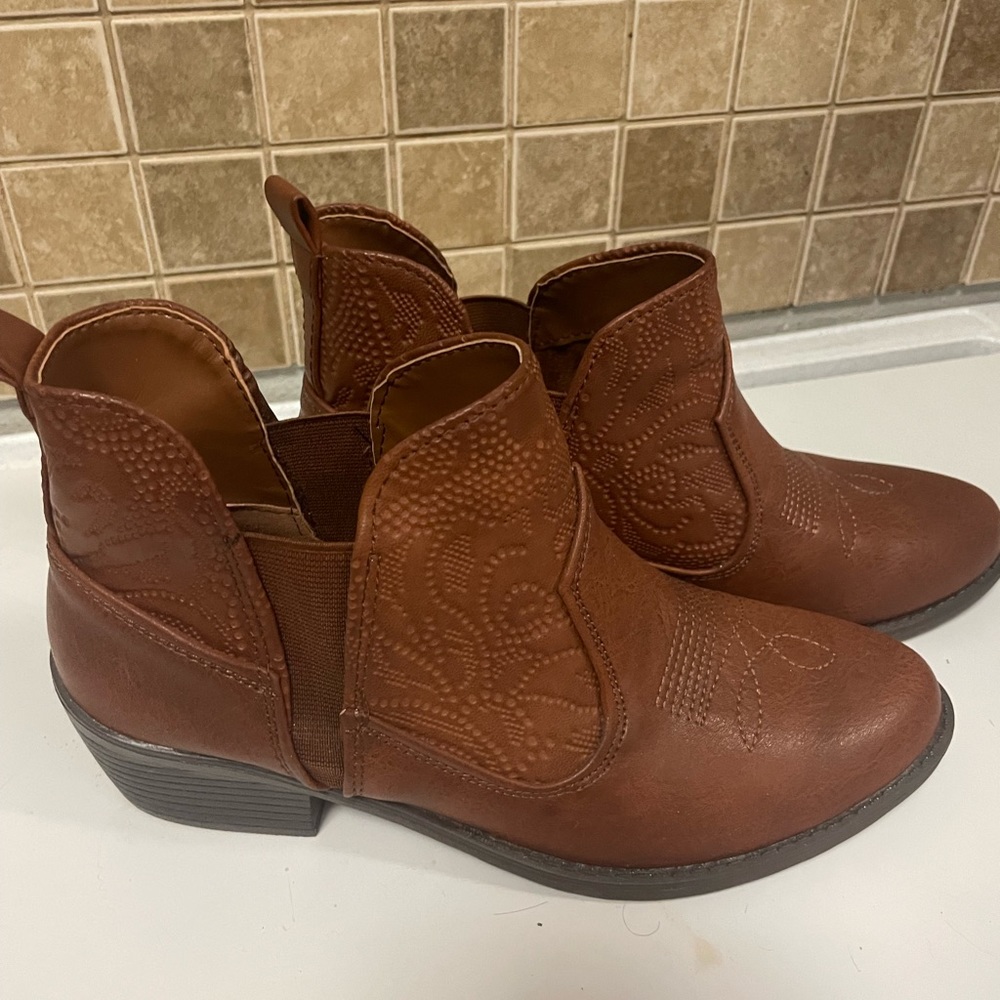 Cowboy boots booties
